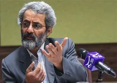 برخی اصولگرا‌ها بدانند انقلابی‌گری با طغیانگری مستمر تفاوت دارد