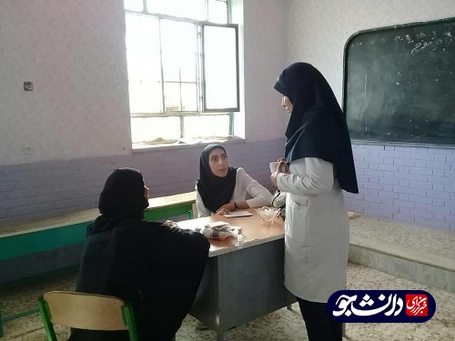 فعالیت گروه جهادی شهید بقایی دانشگاه علوم پزشکی اهواز در مناطق سیل زده خوزستان