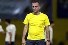 اخبار باشگاه استقلال/ دستیار فرهاد مجیدی در راه تهران