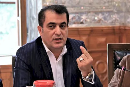 خلیل زاده: استراماچونی دربی را هم ببازد بازهم سرمربی استقلال است / دربی برگشت هم وسط هفته برگزار می&zwnj;شود!