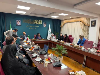 از اقلام تبلیغاتی مستند &laquo;رویای ناتمام&raquo; در معاونت امور زنان و خانواده نهاد ریاست جمهوری رونمایی شد