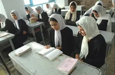 بازگشایی مدارس دخترانه در غرب افغانستان