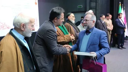 سومین جایزه &laquo;مداحان مؤلف&raquo; فراخوان داد