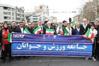 حضور پرشور جامعه&zwnj;ورزش و جوانان در راهپیمایی ۲۲ بهمن