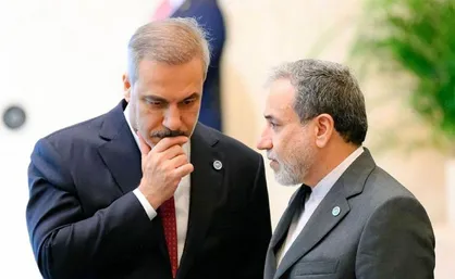 گفتگوی تلفنی وزیر خارجه ترکیه با عراقچی درباره مذاکرات ایران و آمریکا