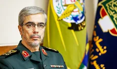 نیروهای مسلح طبق قانون اساسی تحت فرماندهی رهبری نظام قرار دارد