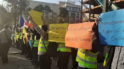 مبارزه با سیستم سرمایه&zwnj;داری حاکم بر غرب، هدف اصلی تجمع دانشجویان مقابل سفارت فرانسه بود