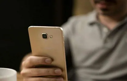 وقتی همسرت باهات حرف میزنه، تلفن همراهتو بزار کنار...