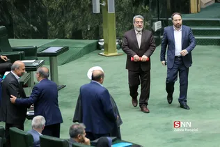 وزیر کشور در صحن علنی مجلس شورای اسلامی