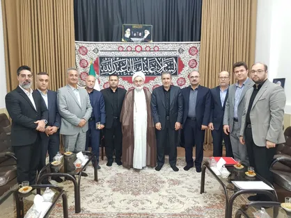 تغییر رویکرد از کارخانه&zwnj;سازی به صنعت&zwnj;سازی و تمرکز بر صنایع کوچک و متوسط سازگار با محیط&zwnj;زیست