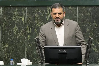 نماینده مشهد: آقای رئیس&zwnj;جمهور! قسم حضرت عباس شما را باور کنیم یا دم خروس را + فیلم