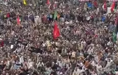 راهپیمایی مردم کشمیر هند در محکومیت ترور شهید امام خامنه‌ای