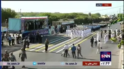رژه سپیدجامگان نیروی دریایی ارتش جمهوری اسلامی ایران از پایگاه دریایی بوشهر