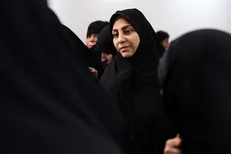 فیلم| مادر شهید علی‌‎وردی: وقتی آرمان شنید چادر از سر دختران کشیدند یک لحظه آرام و قرار نداشت