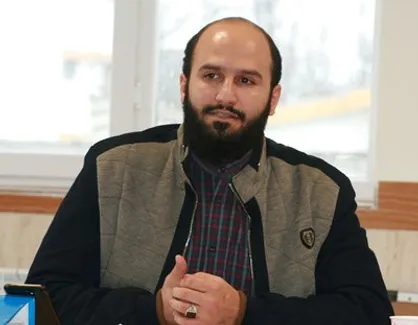 دولت اسلامی نداریم، زیرا مسئولین جهادی نیستند/ اگر همه مانند دانشجویان تلاش می&zwnj;کردند کپرنشین نداشتیم