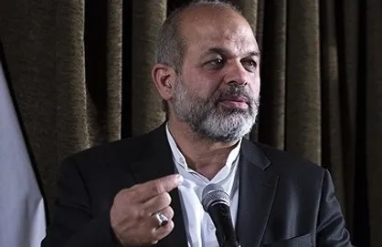وحیدی: استاندار و مدیر پروازی توهین به استان و شهرستان است