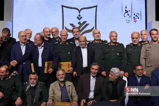 مراسم رونمایی از آثار اسنادی و پژوهشی دفاع مقدس