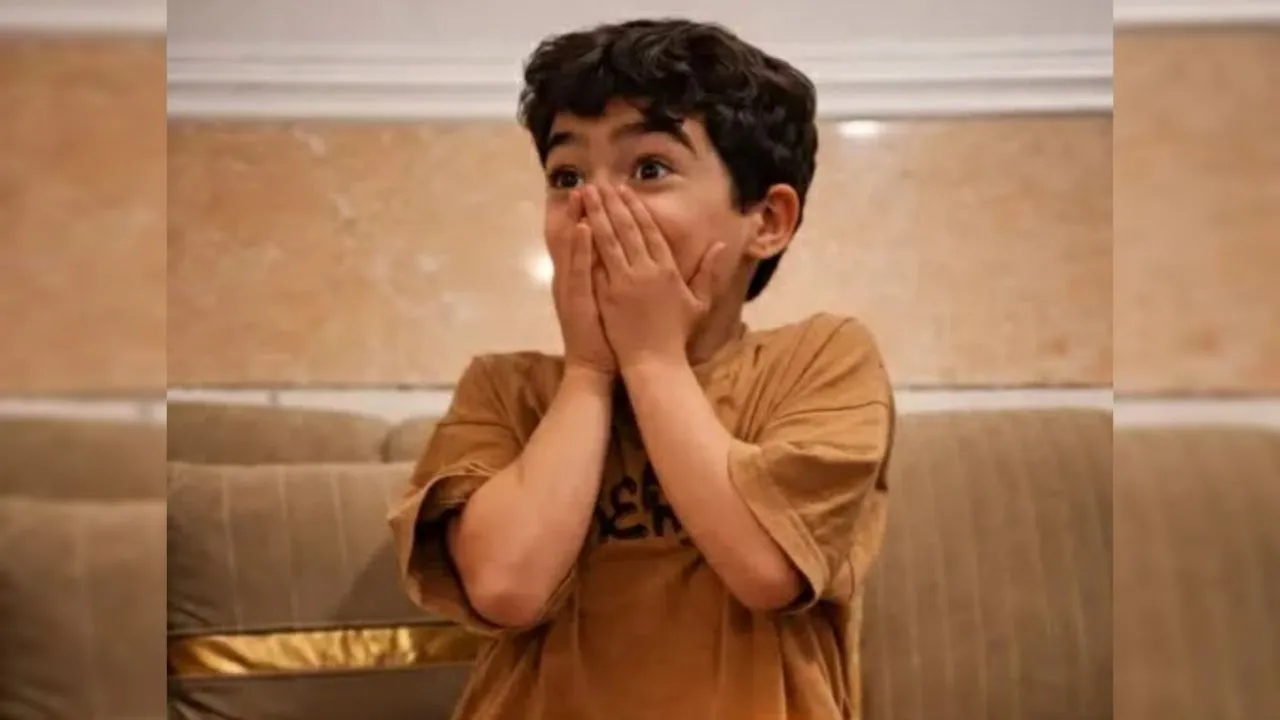 پدر و مادر شهید ماکان نصیری در هیروشیما حضور یافتند + عکس
