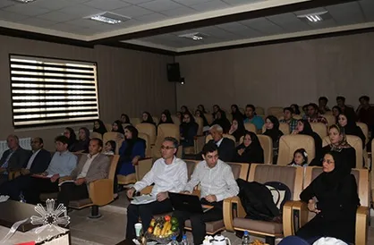 اولین دانشجوی دکتری دانشگاه محقق در رشته فیزیولوژی و اصلاح سبزی&zwnj;ها از رساله خود دفاع کرد