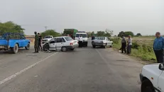 اصلاح نقاط حادثه خیز جاده‌ها بر عهده اداره راهداری است/ جاده «دزفول_حمزه» به دلیل کمبود اعتبار فقط ۲ کیلومتر آن در حال انجام است