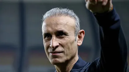 گل&zwnj;محمدی: دیدار مقابل پرسپولیس فرصتی برای کسب امتیاز و نمایش فوتبال جذاب است/ VAR باید به داوری کمک کند، نه مشکل&zwnj;ساز شود