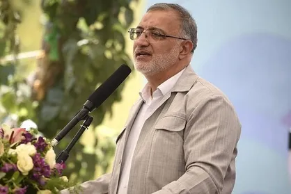 زاکانی: تهران باید ۱۱ هزار اتوبوس داشته باشد اما الان ۲۵۰۰ دستگاه فعال است