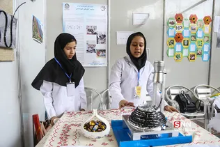 دانش آموز 