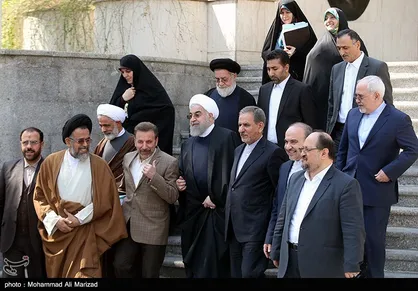 نمایندگانی که دچار حقارت نیستند فکری به حال کشور کنند/ کشور امروز درگیر مشکلات بسیاری است که مدیریت صحیح را می&zwnj;طلبد