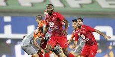 اوساگونا فردا به اردوی رقیب استقلال اضافه می‌شود