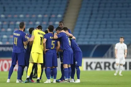 شایعه در عربستان:استقلال - الهلال در زمین بی&zwnj;طرف!