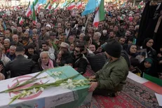 تروریست‌های اغتشاشگر زوج همدانی را که به سمت داروخانه می‌رفتند به شهادت رساندند