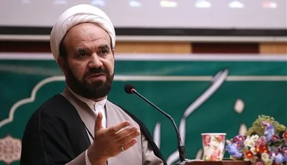 بروکراسی اداری موجود در دانشگاه آزاد کشنده است/ابلاغ دستورالعمل اجرایی عفاف و پوشش تا پیش از مهر
