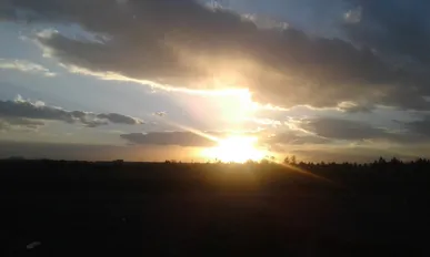 فیلم/ مستند «اینجا چراغی روشن است»