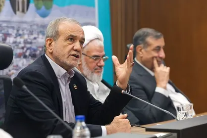 پزشکیان: بحران آب و فرونشست زمین نیازمند تصمیم&zwnj;گیری میدانی است