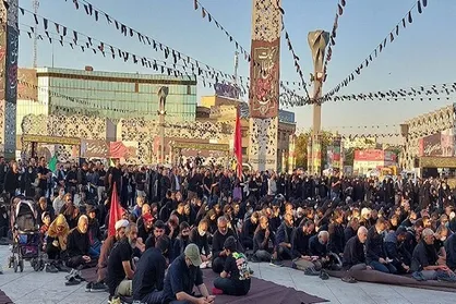 آغاز پیاده روی جاماندگان اربعین در پایتخت/ لبیک یاحسین در میدان امام حسین تهران طنین&zwnj;انداز شد
