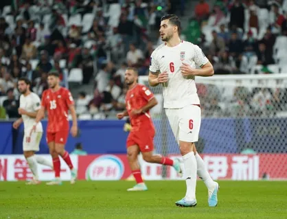 ظاهر شدن عزت اللهی در نقش مهاجم!
