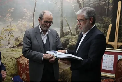 دیدار وزیر علوم با نجفقلی حبیبی استاد پیشکسوت دانشگاه تهران