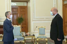 قالیباف: آمریکا نمی‌تواند مذاکره را به ایران تحمیل کند / اروپا مستقل باشد