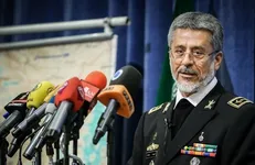 دریادار سیاری: هیچ کشوری بی اجازه ایران حق حضور در خلیج فارس را ندارد