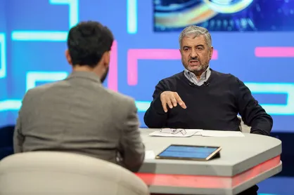 سرلشکر جعفری: جوانگرایی نباید رانتی و سفارشی باشد / تنها راه خروج از بن&zwnj;بست تغییر رویکرد در انتخاب است