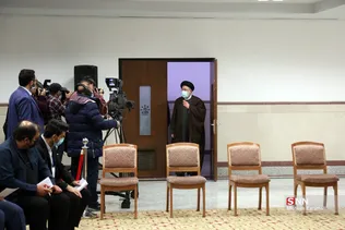 نشست خبری رئیس جمهور در قم