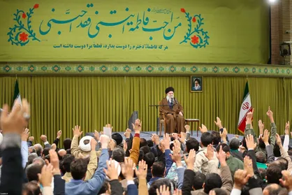 مداحی و هیأت؛ تقویت ادبیات مقاومت / هدف فشارهای مختلف نظام سلطه بر ملت ایران، گاهی توسعه&zwnj;طلبی سرزمینی است / لزوم تغییر آرایش تبلیغاتی و رسانه&zwnj;ای در برابر تلاش دشمن برای تسخیر دل ها و مغزها + فیلم