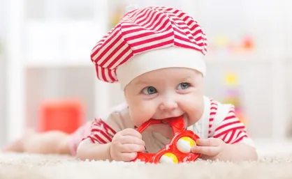 اصول تغذیه&zwnj;ای که برای نوزادان باید رعایت شود