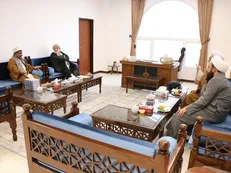 عالم سرشناس یمنی با شیخ حسین انصاریان دیدار و گفتگو کرد