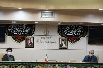 وزیر بهداشت: رضا شاه طب سنتی را ریشه&zwnj;کن کرد