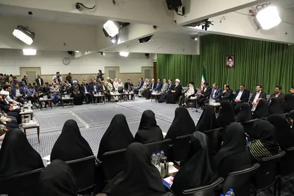 گلایه رهبر انقلاب از ترانه برخی سریال&zwnj;های تلویزیون