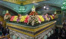 گل‌آرایی حرم مطهر رضوی به اتمام رسید