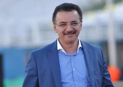 ادعای زنوزی درمورد ۳۰ میلیون نفر هوادار باشگاه تراکتور