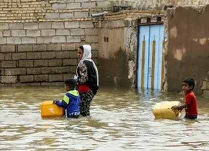 جهادگران کرمانی کف میدان مهار سیل/ هلال احمر چرا فکری به حال روستاییان سیل&zwnj;زده کرمانی نمی&zwnj;کند