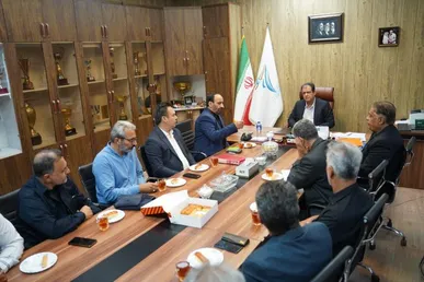 تأکید رهنما بر تقویت فعالیت‌های فرهنگی و اطلاع‌رسانی در فدراسیون کاراته